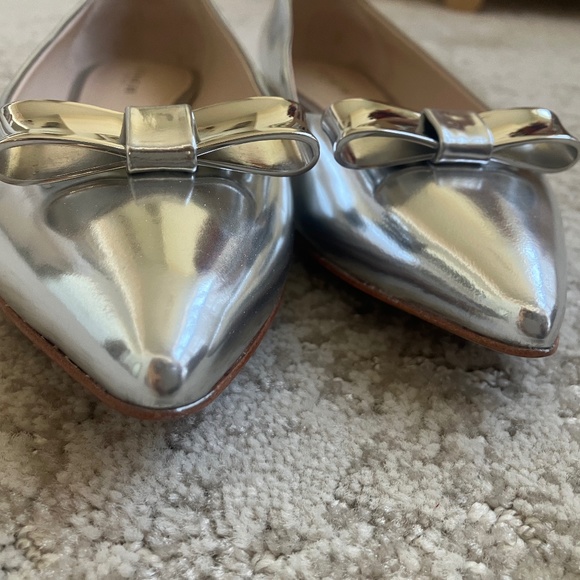 Coach Wilma Metallic Silver Pointed Toe Flats BNIB Size 7 - Picture 6 of 13